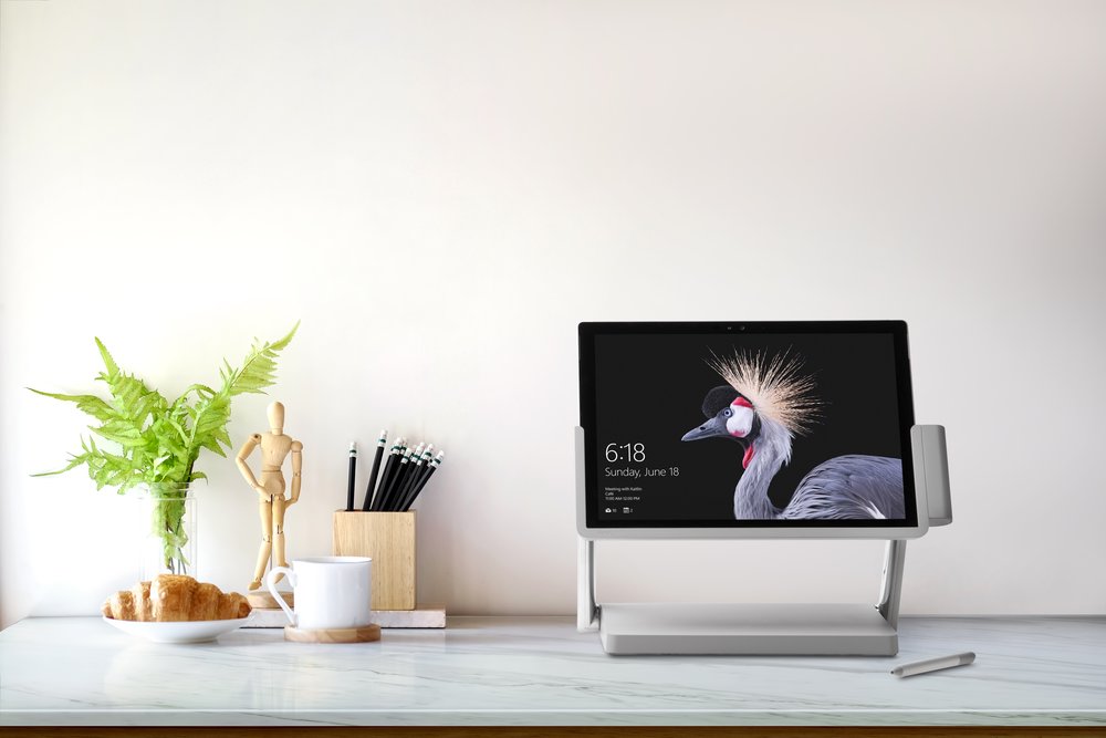 SD7000 - The Best Surface Pro Docking Station - Made to Create