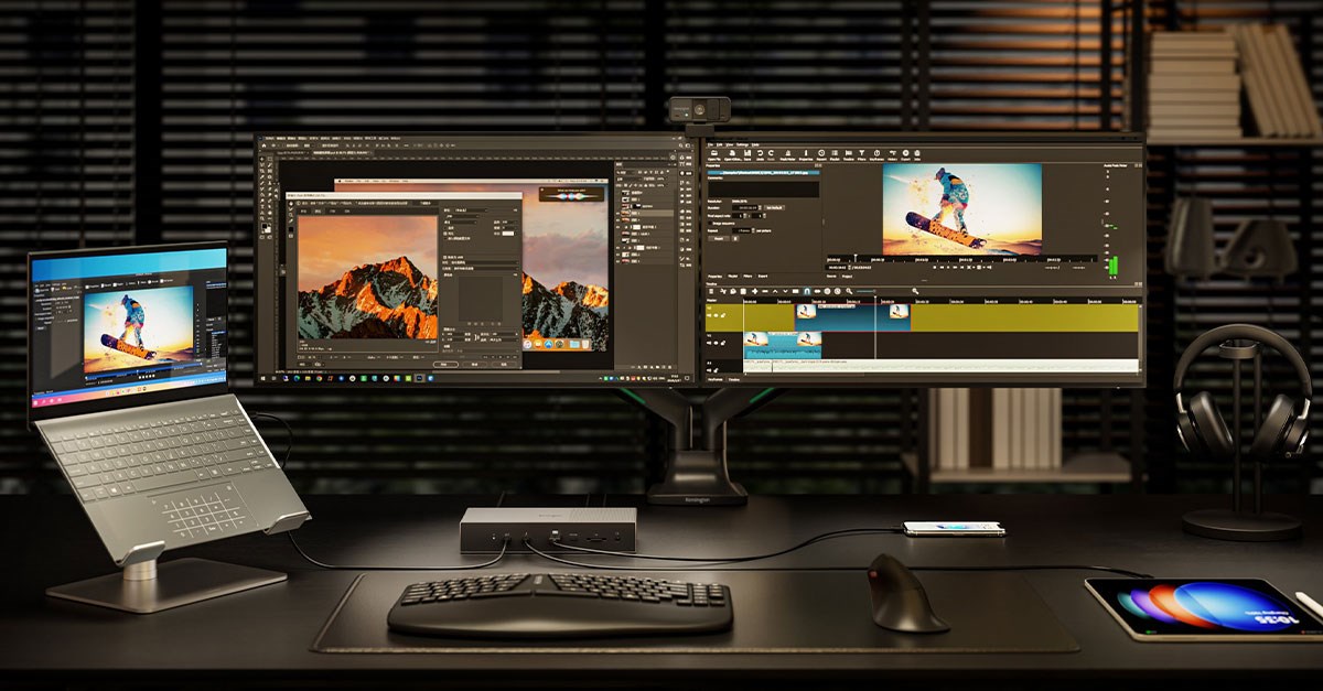 un ordinateur portable connecté à deux moniteurs externes via une station d'accueil Kensington Thunderbolt 5.